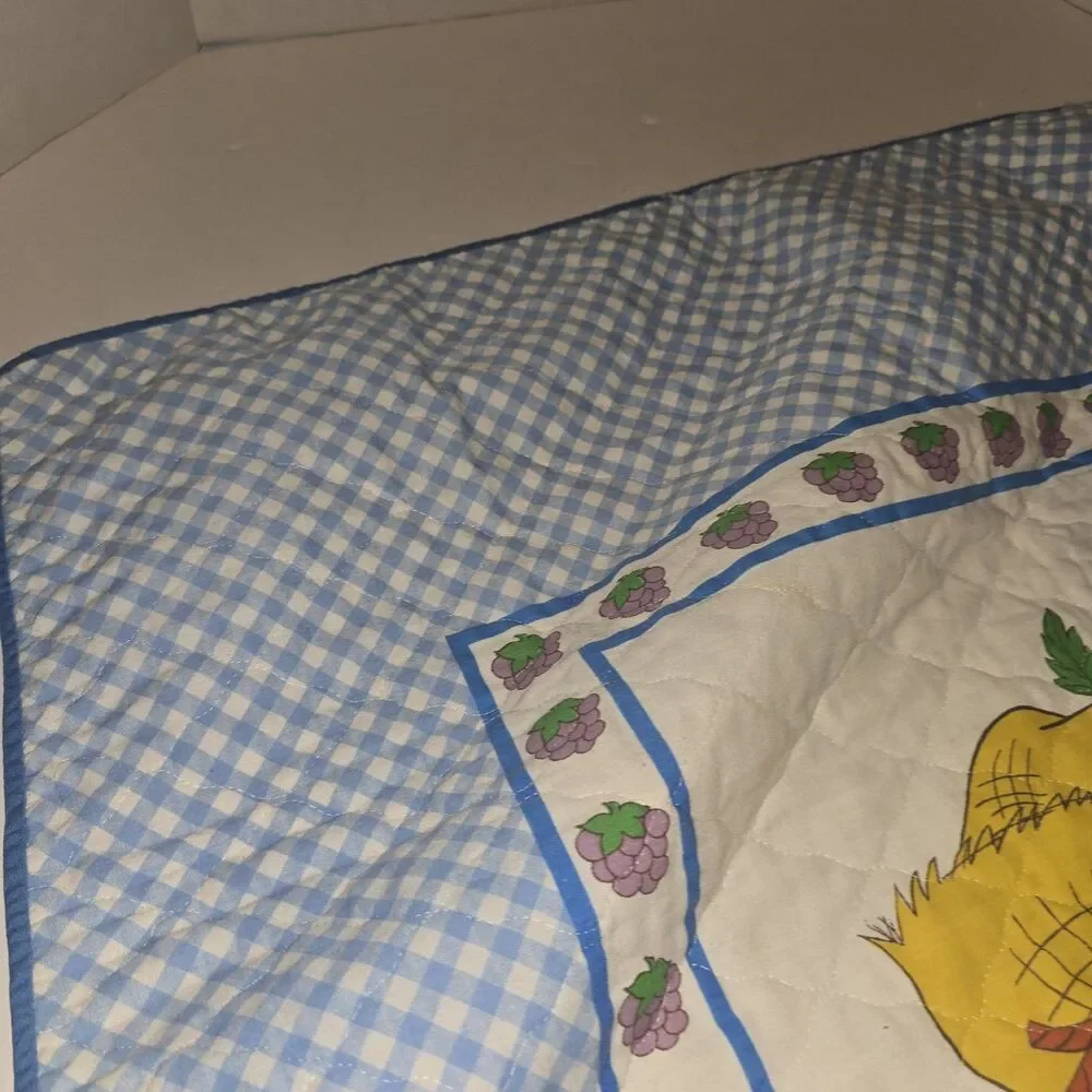 Vtg Huckleberry Pie Strawberry Shortcake Handmade Baby Quilt Blanket 33x42 #219